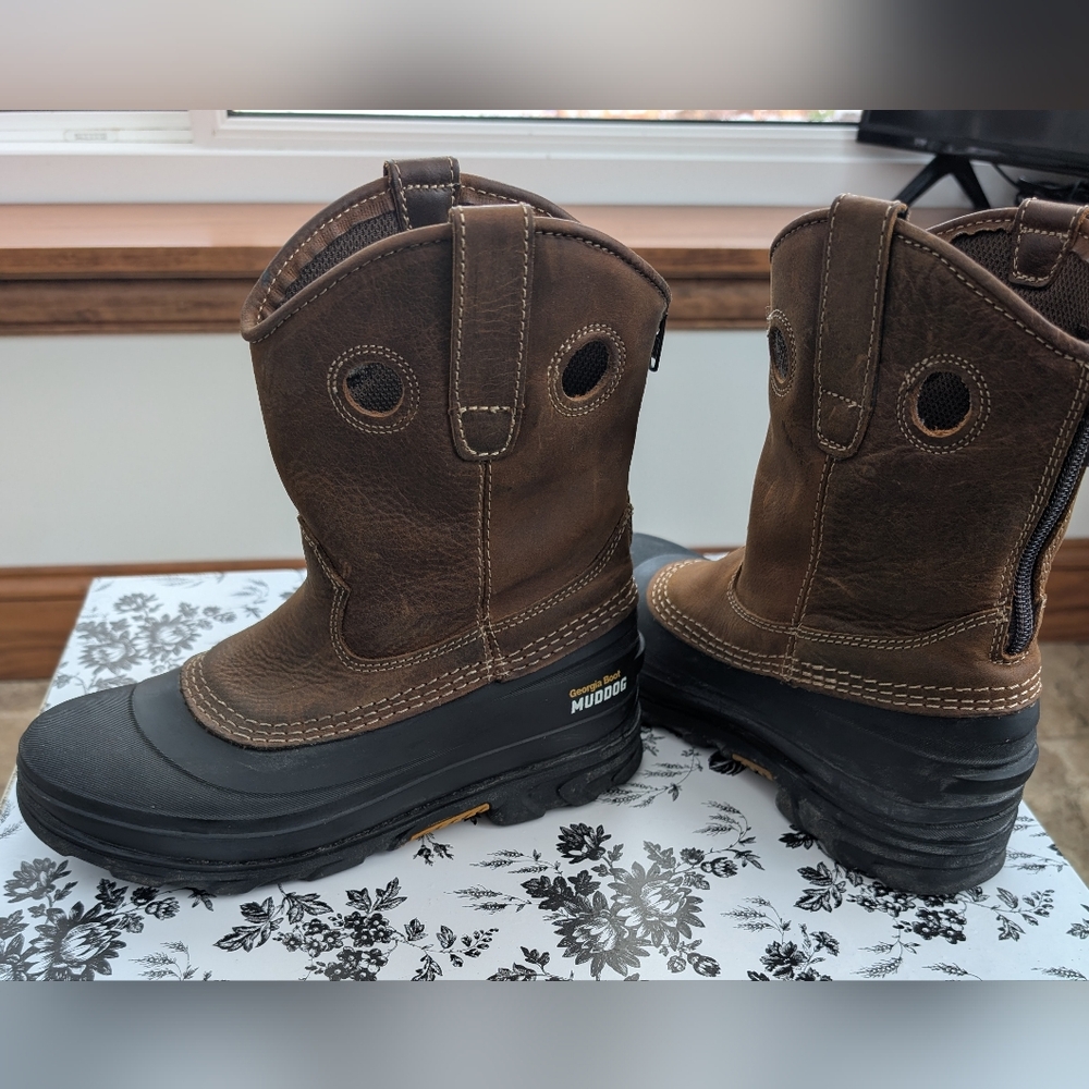 Mudd Kids Brown and Black Rain Boots